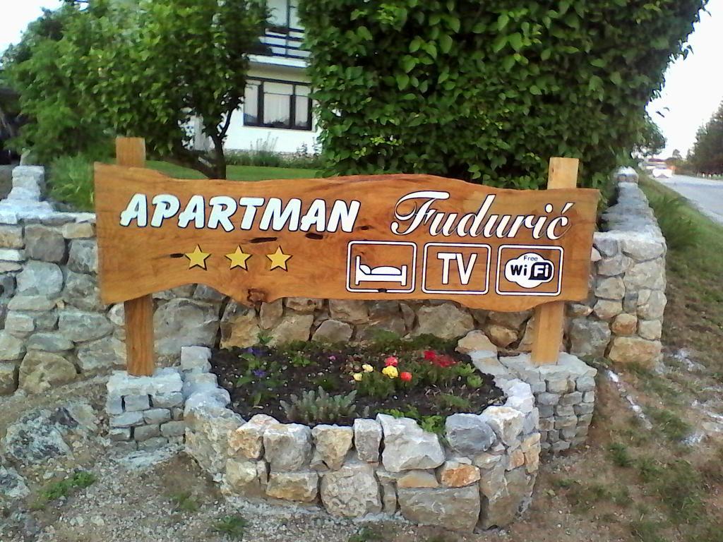 Apartment Fuduric Слуни Екстериор снимка